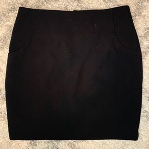 H&M Black Skirt with Pockets (2) and Zipper in Back (Sz 12)